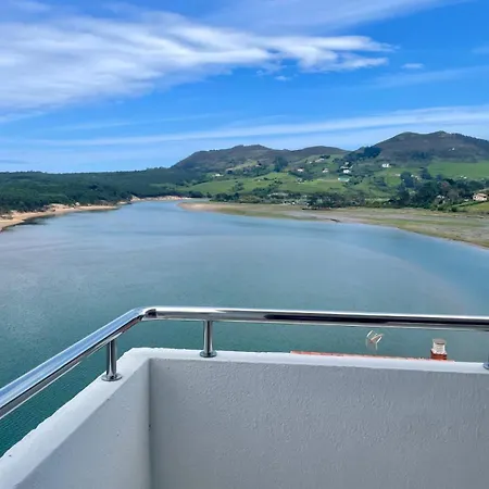 Increíbles Vistas A La Ría De Mogro Miengo