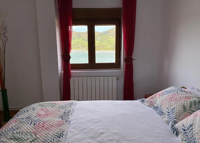 Increibles Vistas A La Ria De Mogro 아파트 Miengo